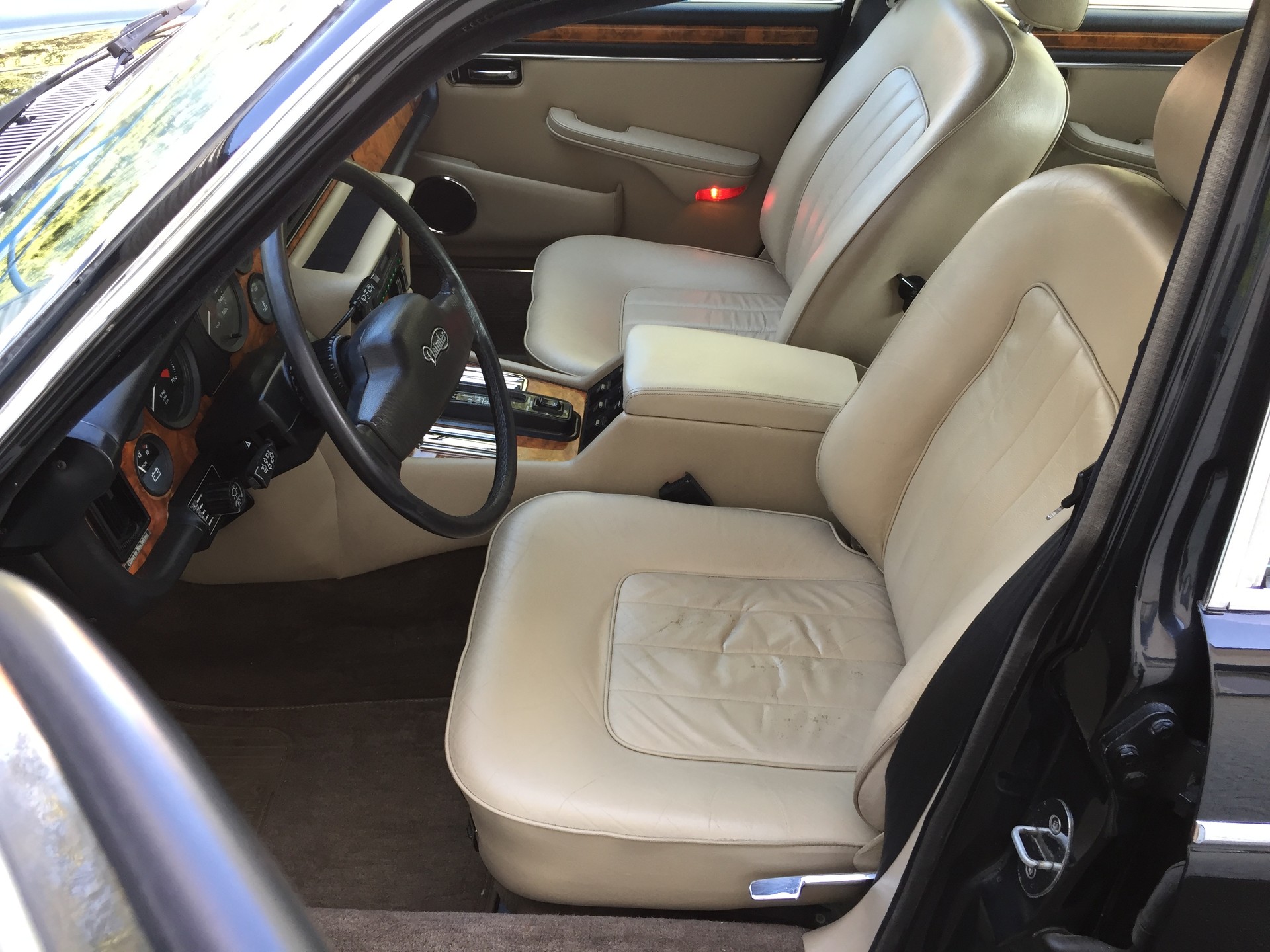 DAIMLER 5.3 Double Six-image-8