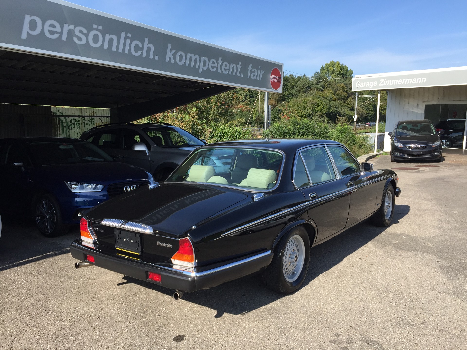 DAIMLER 5.3 Double Six-image-4
