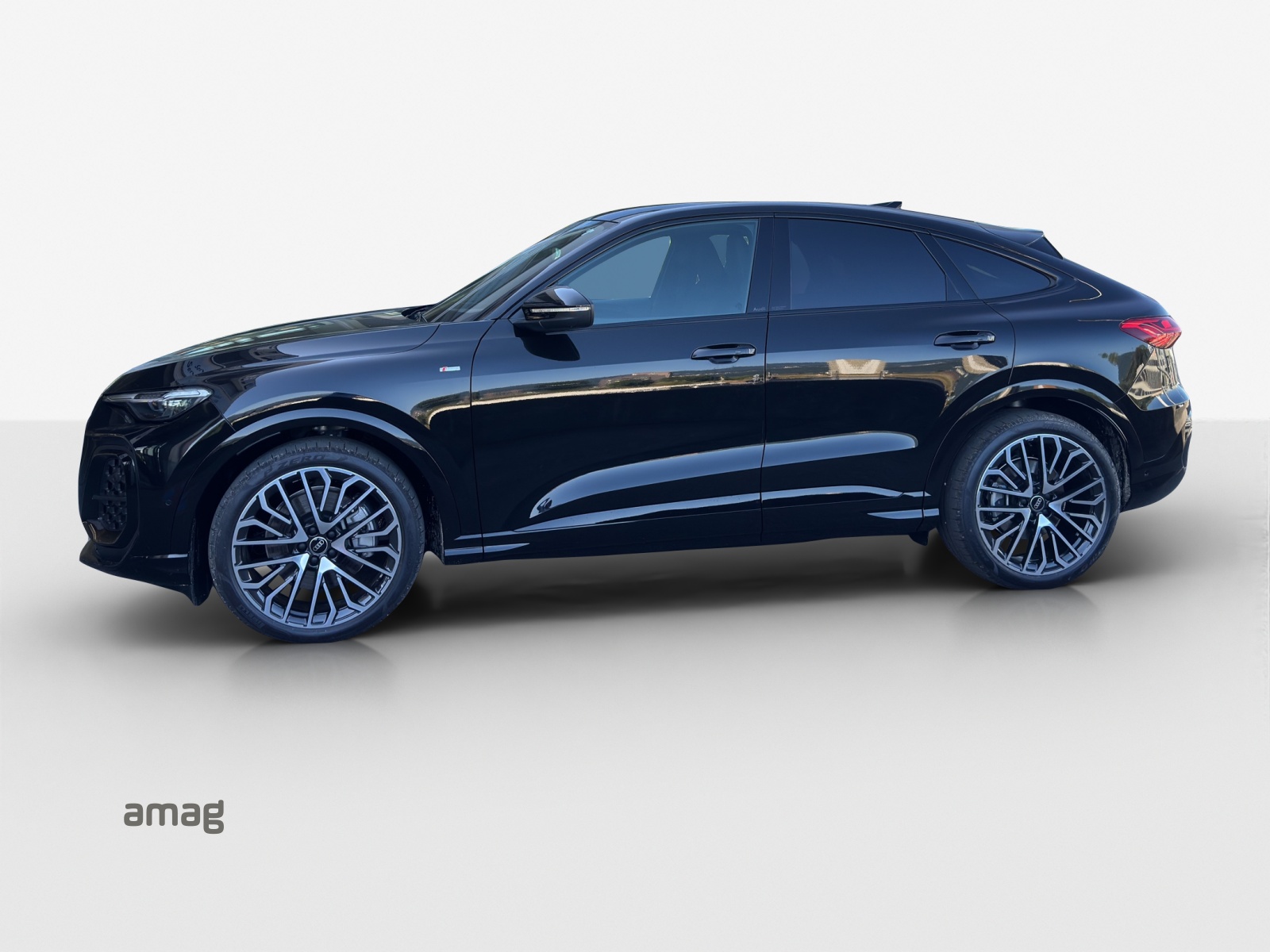 AUDI Q5 Sportback TDI quattro 150 kW-showroom-element-1