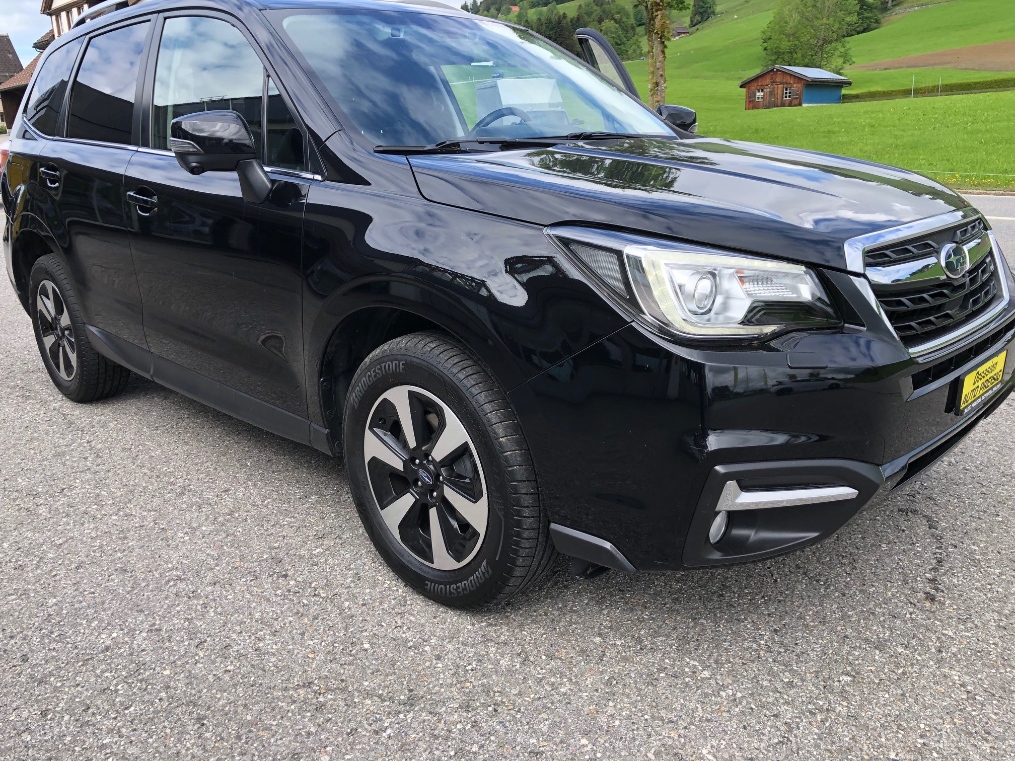 SUBARU Forester 2.0i Swiss Plus (SUV / Gelndewagen)