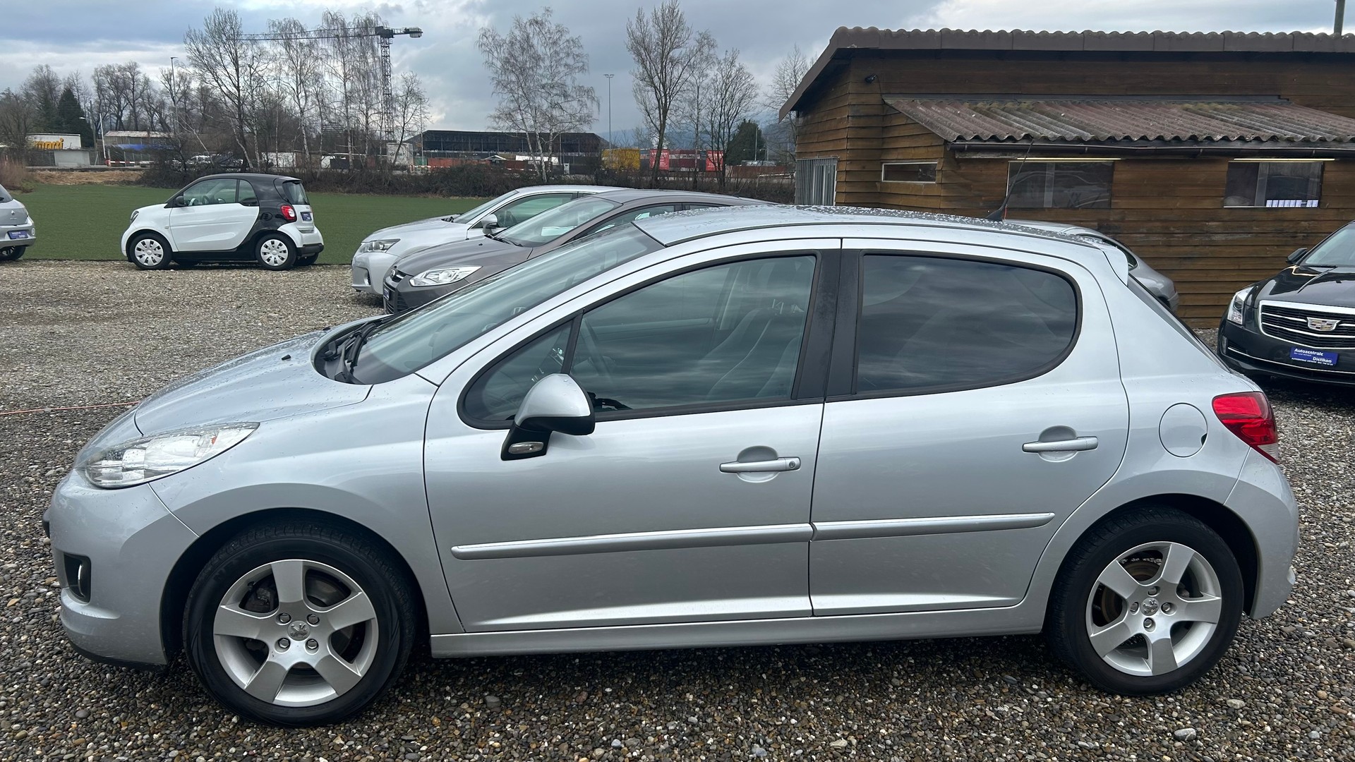 PEUGEOT 207 1.6 16V Allure-showroom-element-1
