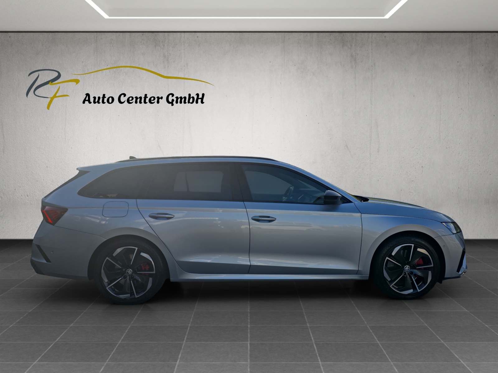 SKODA Octavia Combi 2.0 TSI DSG RS