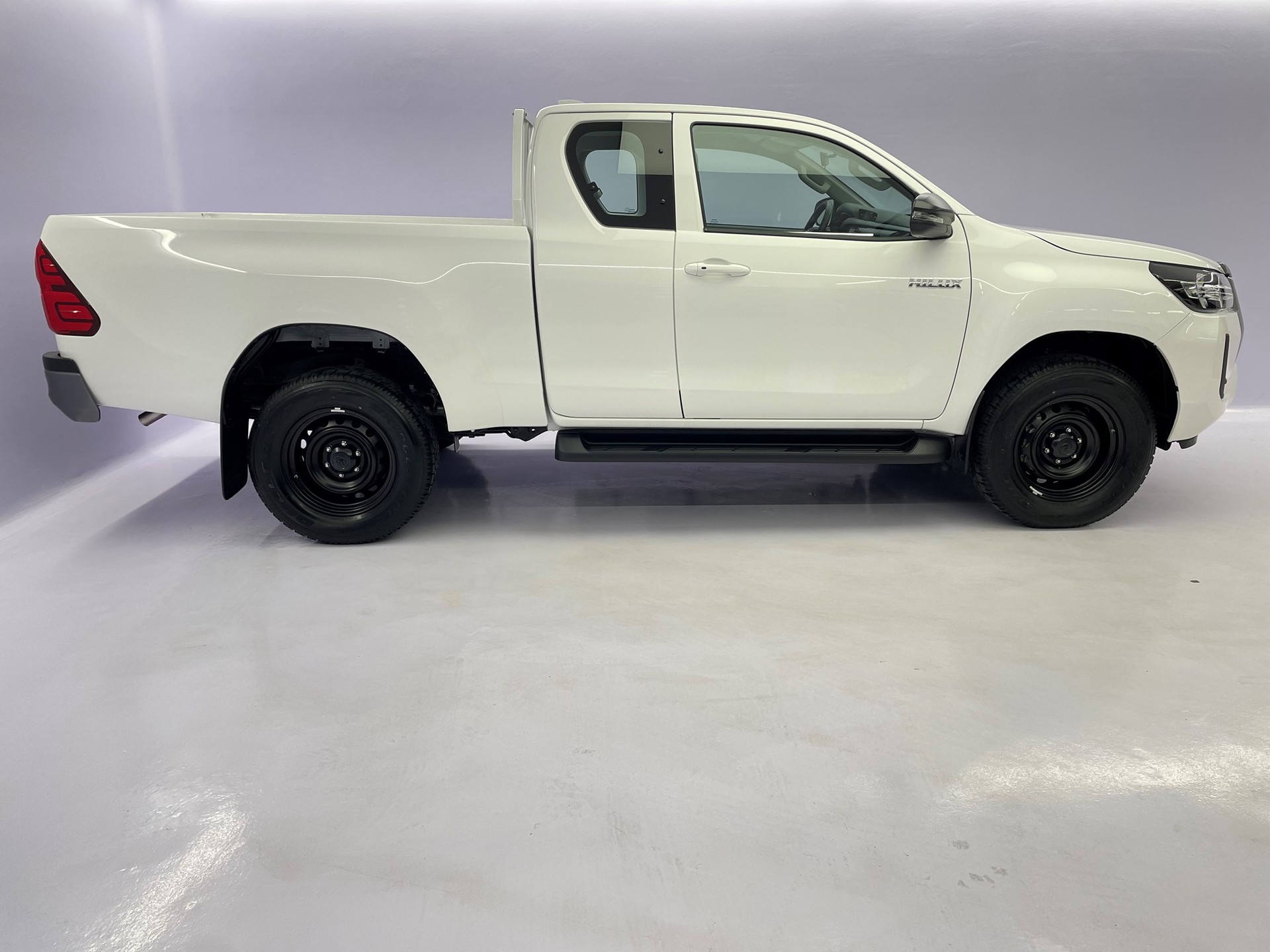 TOYOTA HI-LUX Extra Cab 2.4 D 150 Comfort AWD-showroom-element-2
