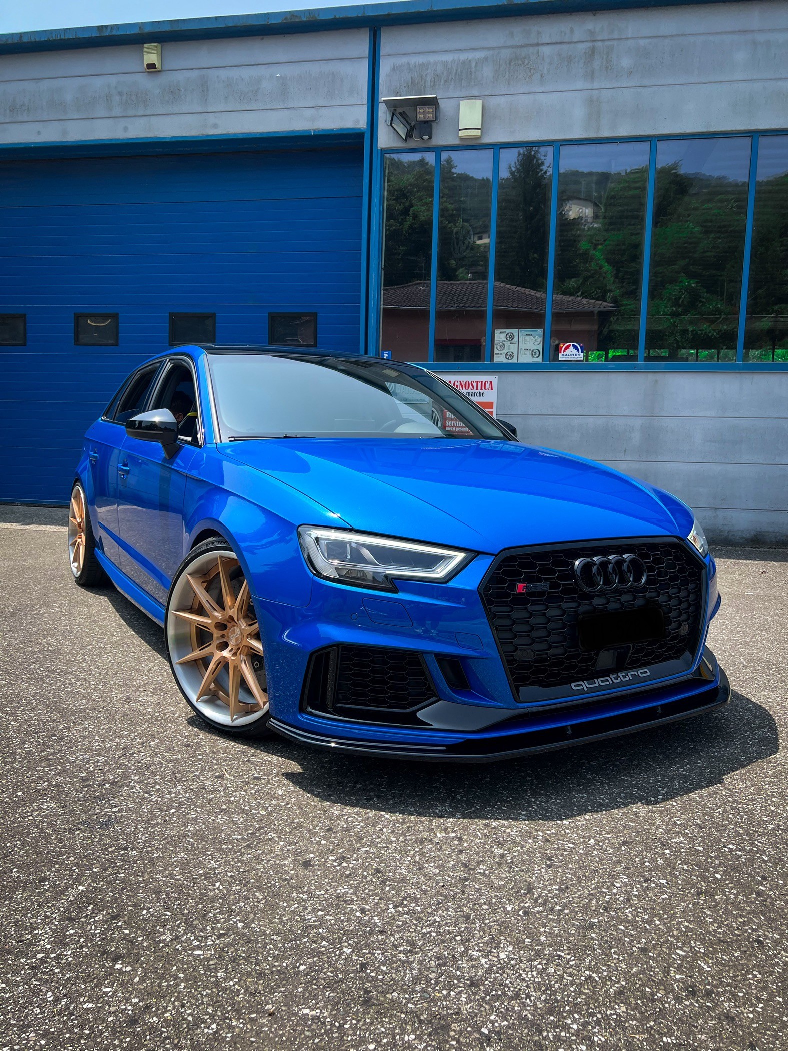 AUDI RS3 Sportback 2.5 TSI quattro S-tronic in perfetto stato full optional-image-0