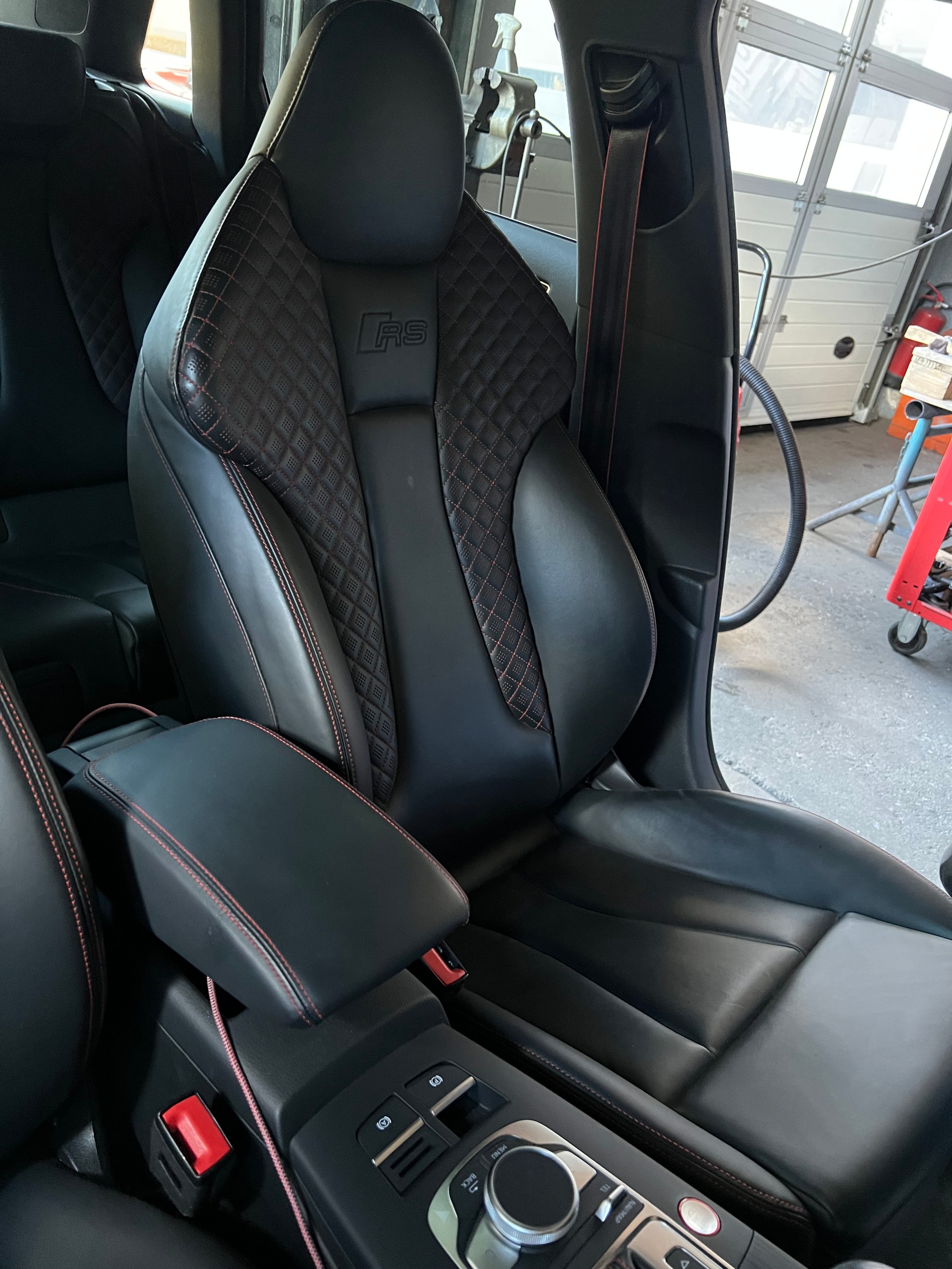 AUDI RS3 Sportback 2.5 TSI quattro S-tronic in perfetto stato full optional-image-10