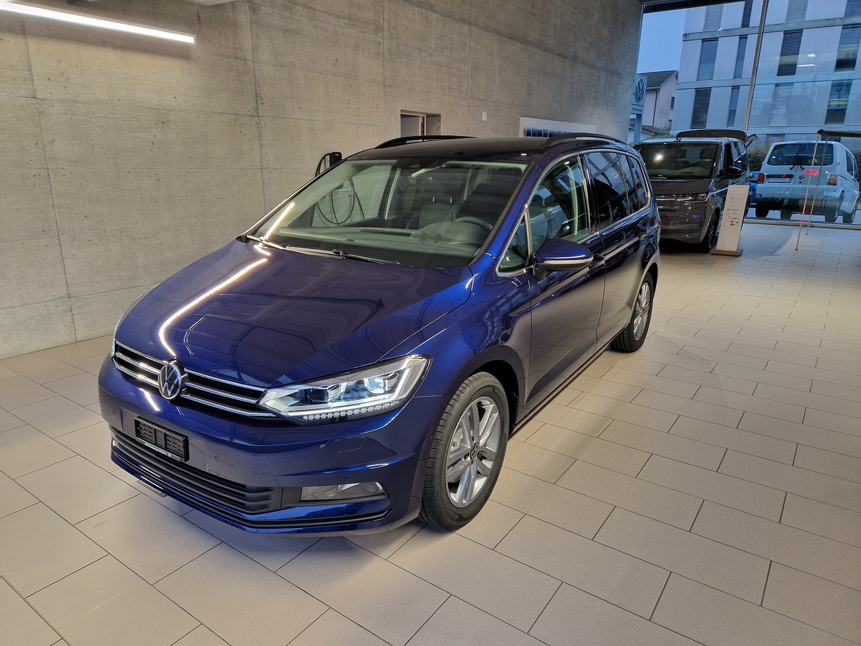 VW Touran 1.5 (Kompaktvan / Minivan) VW VW Touran 1.5 (Kompaktvan / Minivan)