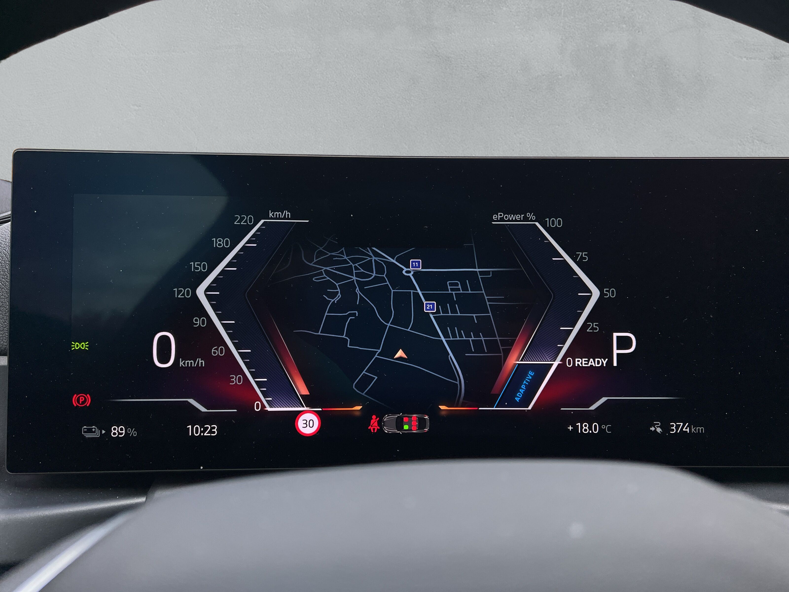 BMW i4 eDrive 35-image-18