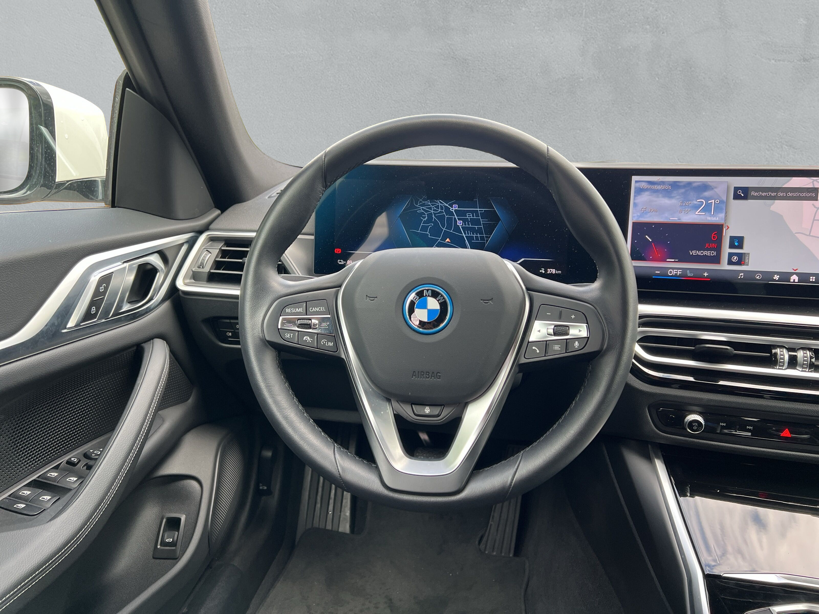 BMW i4 eDrive 35-image-15