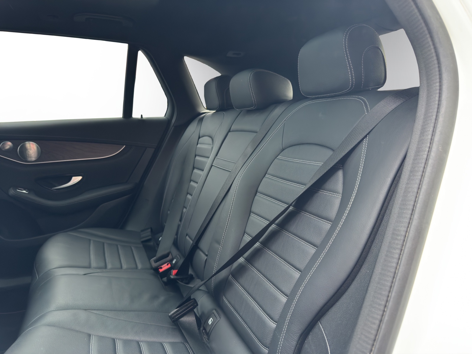 Image MERCEDES-BENZ GLC-300 GLC 300 e 4Matic