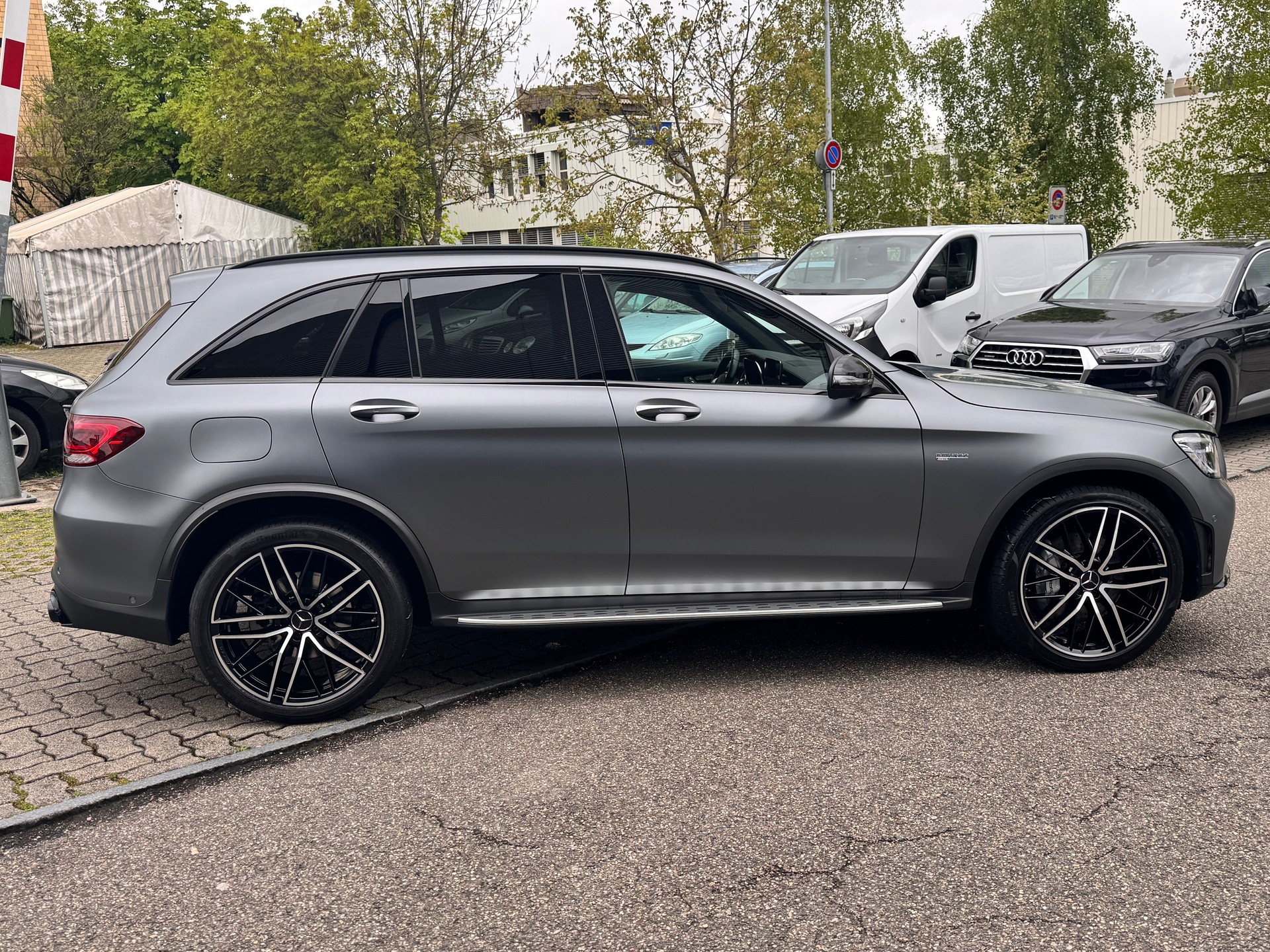 MERCEDES-BENZ GLC 43 AMG 4Matic 9G-Tronic-showroom-element-1