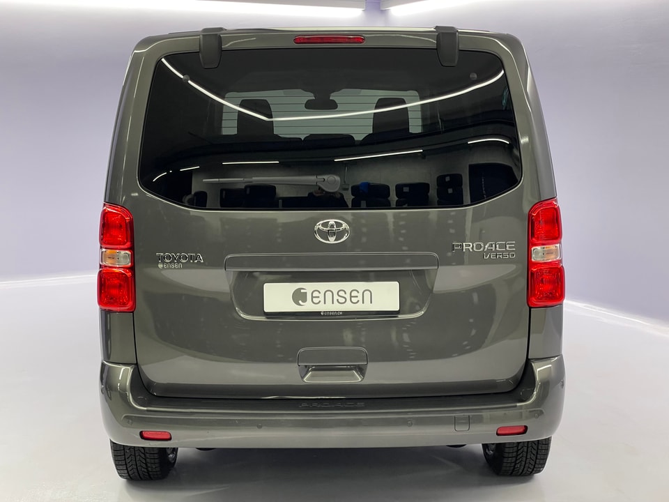 Proace Verso L1 2.0 D Trend