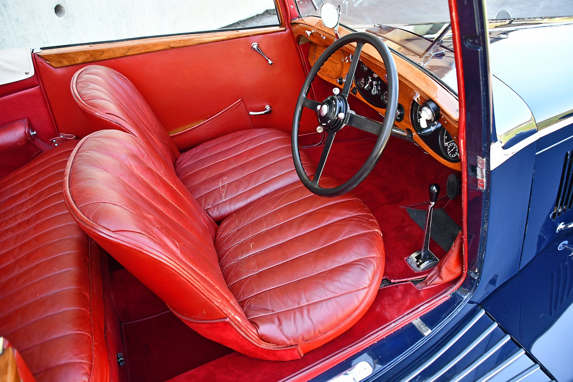 BENTLEY 3.5-Litre Derby Drophead Coupe-image-8