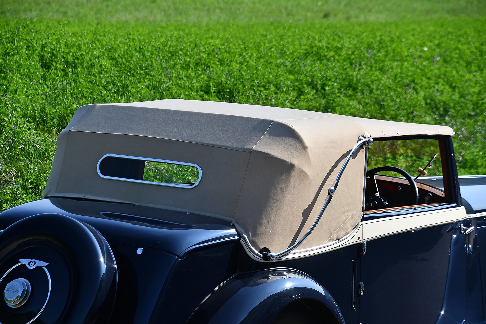 BENTLEY 3.5-Litre Derby Drophead Coupe-image-13