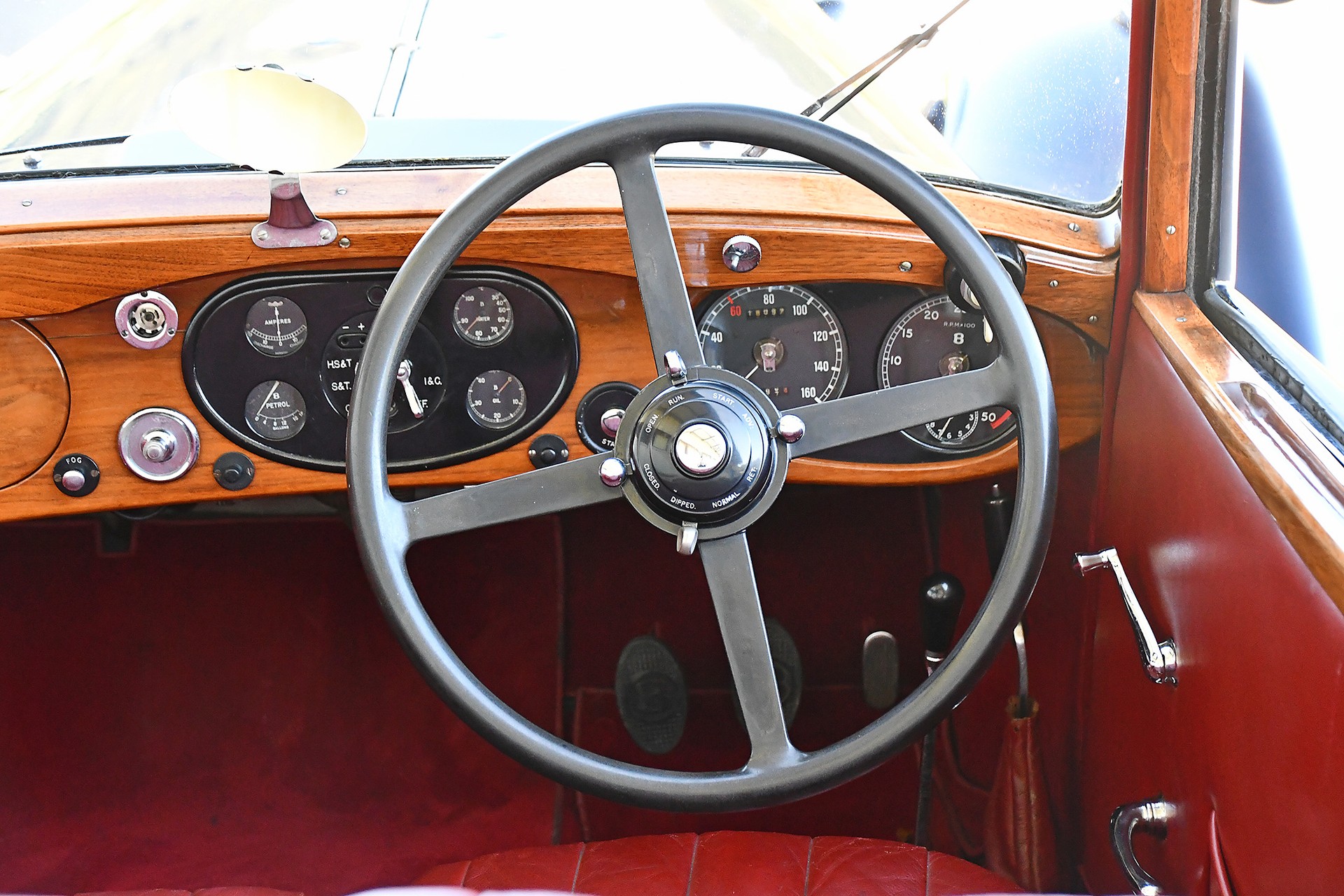 BENTLEY 3.5-Litre Derby Drophead Coupe-image-10