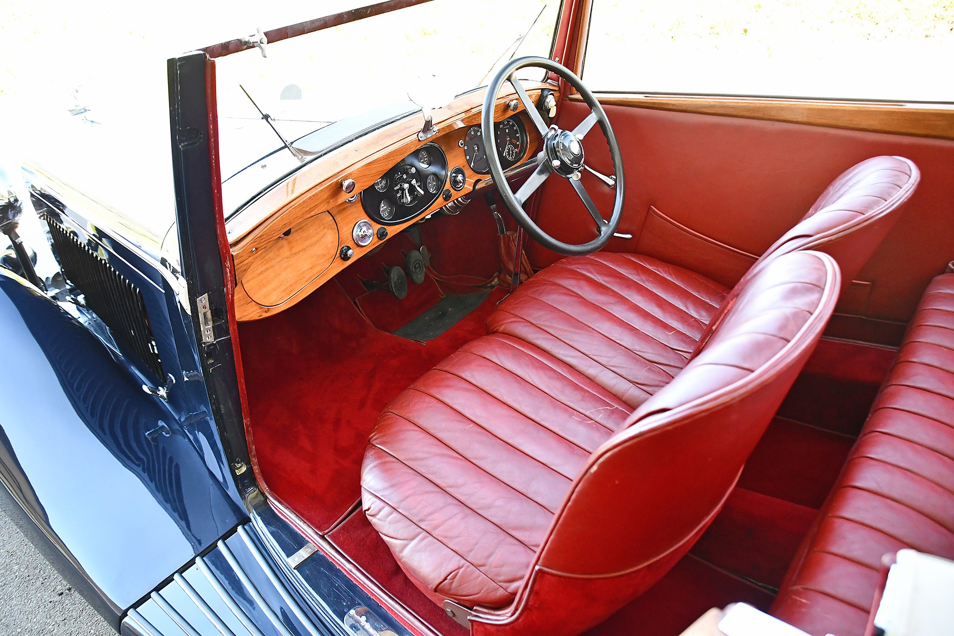 BENTLEY 3.5-Litre Derby Drophead Coupe-image-9