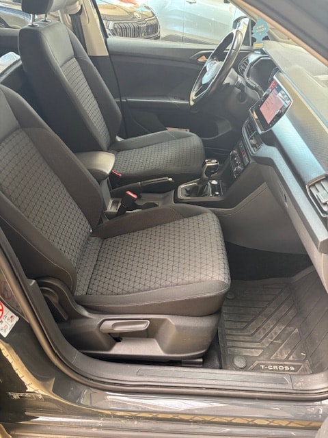 VW T-Cross 1.0 TSI Life DSG-image-4