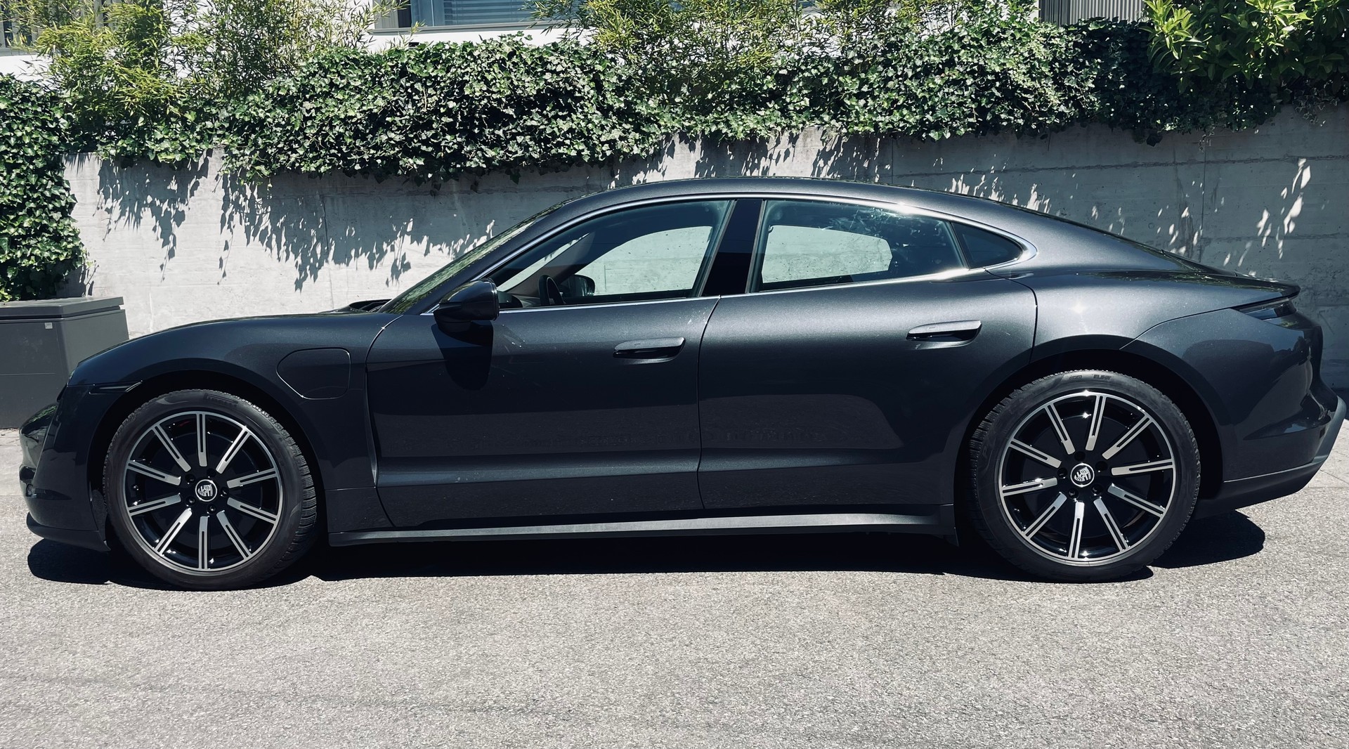 PORSCHE Taycan 4S