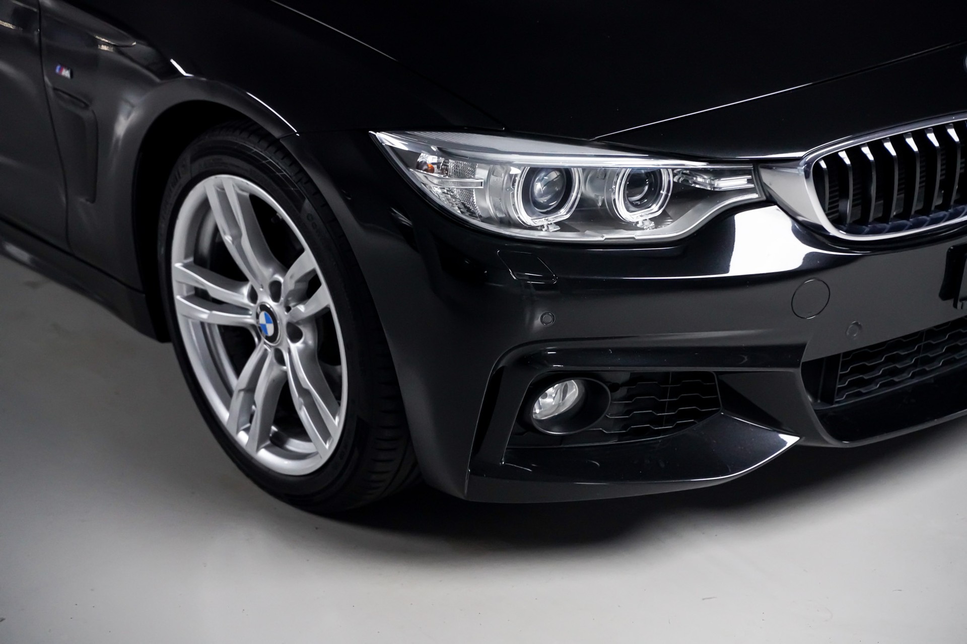 BMW 428i Cabriolet M Sportpaket Steptronic-showroom-element-3