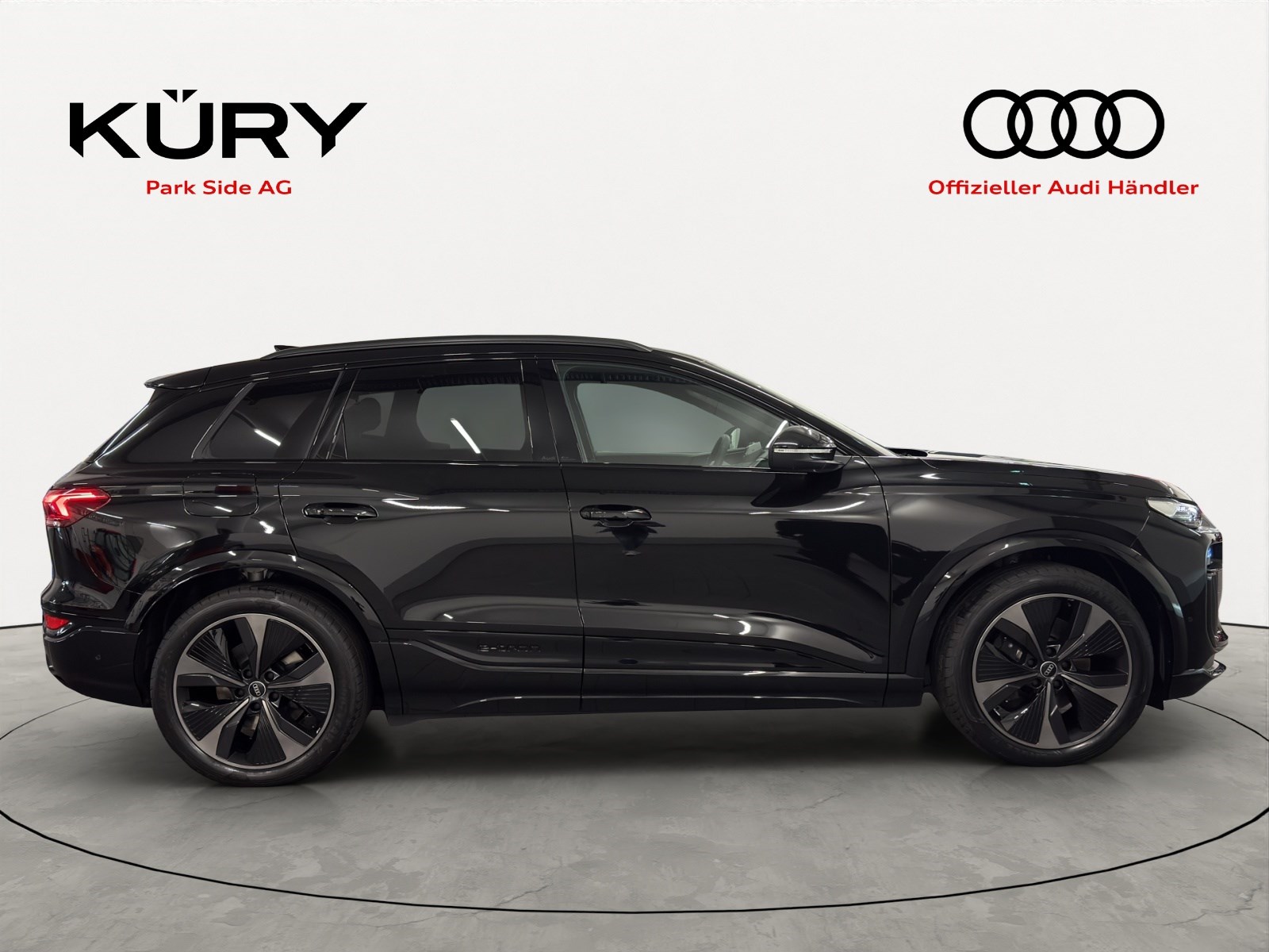 AUDI SQ6 e-tron quattro-showroom-element-2