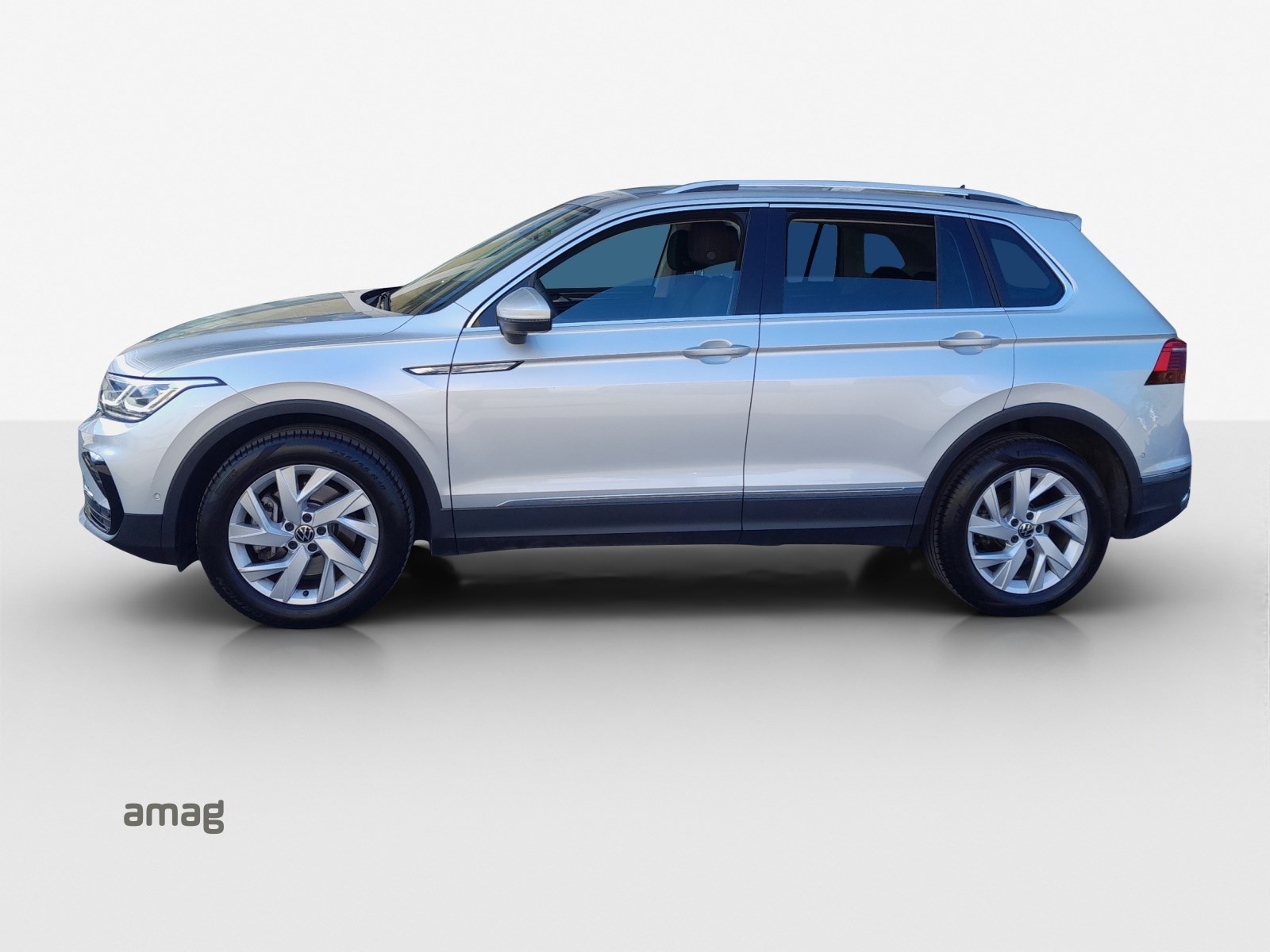 VW Tiguan 2.0TSI Elegance 4Motion DSG-showroom-element-1