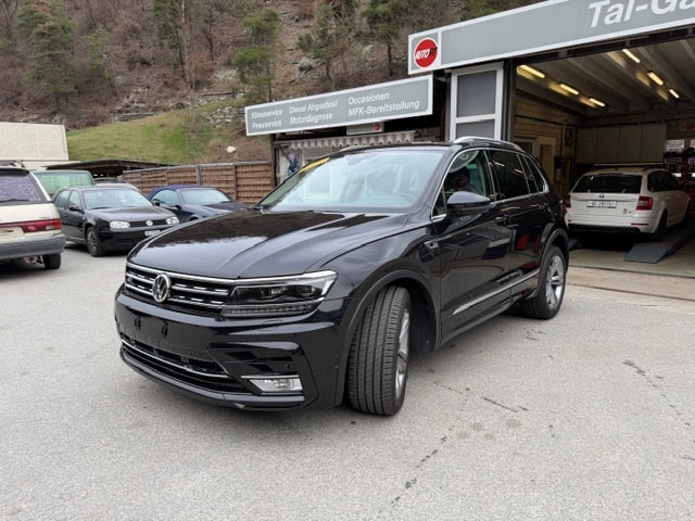 VW Tiguan 2.0TSI Highline (SUV / Geländewagen) VW Tiguan 2.0TSI Highline (SUV / Geländewagen)