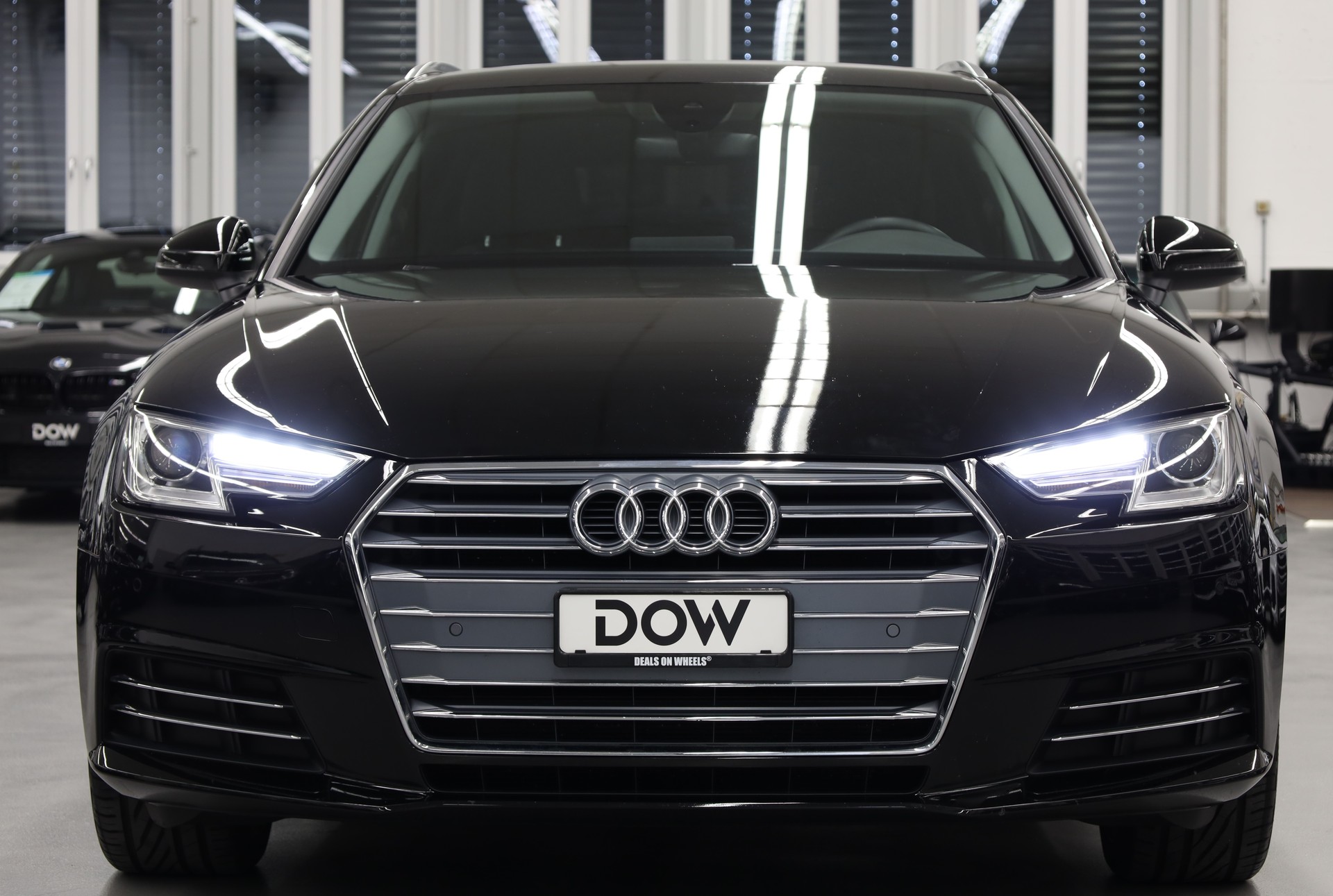 AUDI A4 Avant 2.0 TDI 150 Sport S-Tronic-showroom-element-3