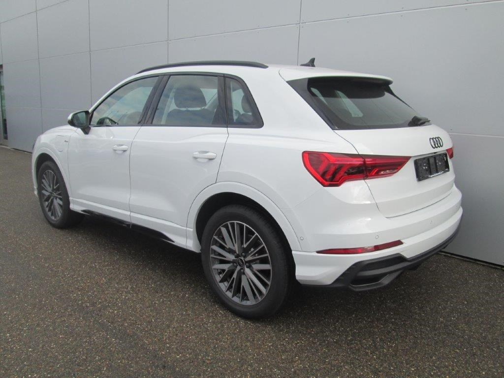 AUDI Q3 45 TFSI e S line S-tronic-image-3