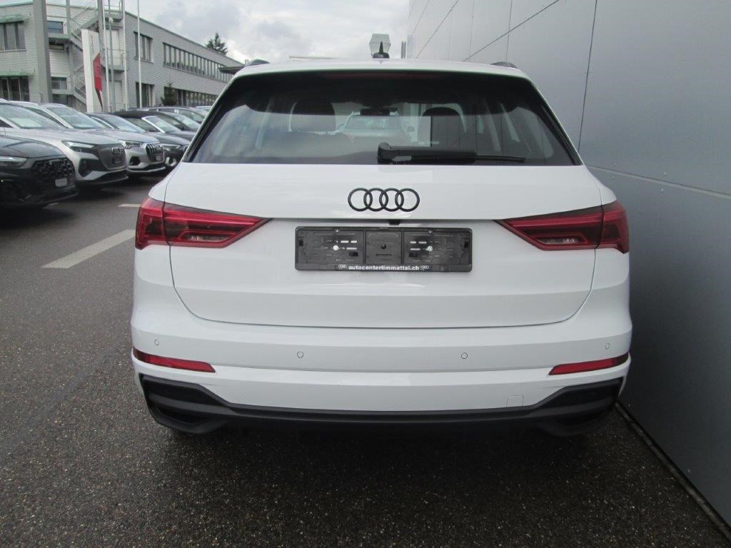 AUDI Q3 45 TFSI e S line S-tronic-image-4