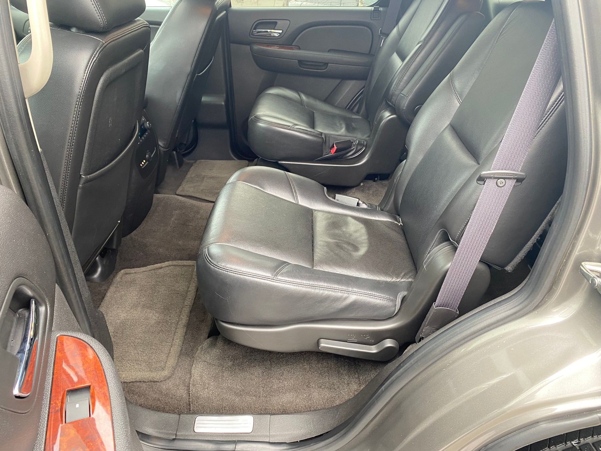 CHEVROLET TAHOE 5.3 LTZ-image-7