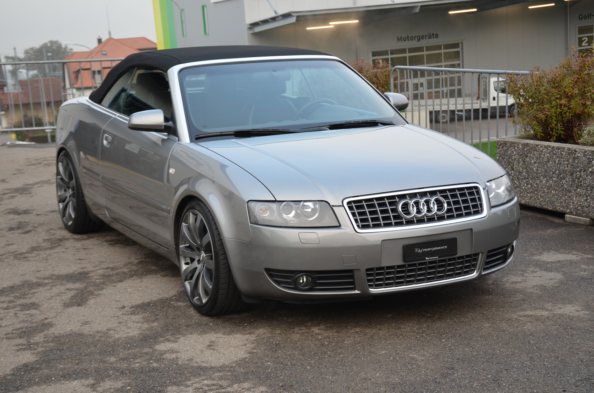 AUDI A4 Cabriolet 1.8 Turbo-image-3