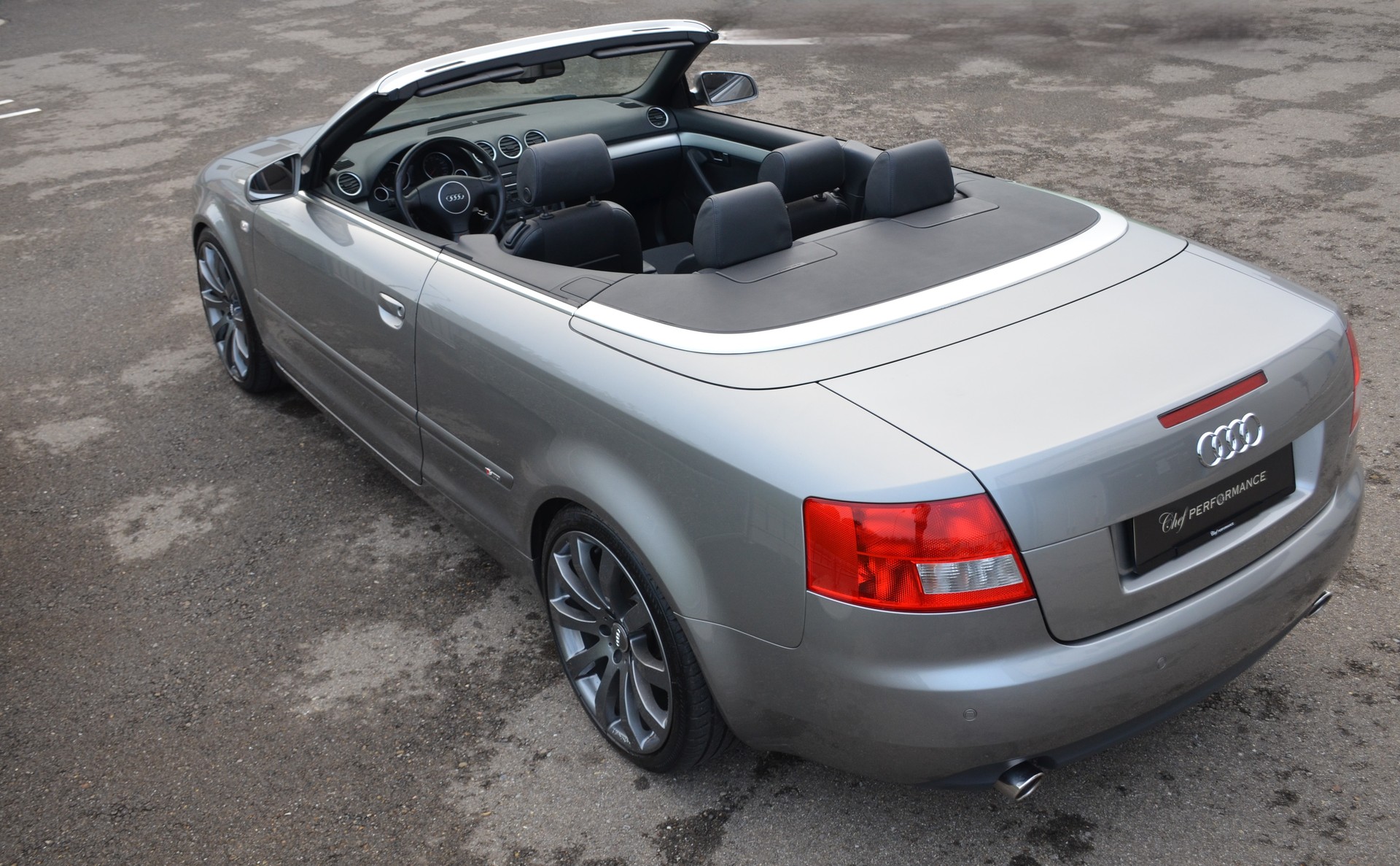 AUDI A4 Cabriolet 1.8 Turbo-image-9