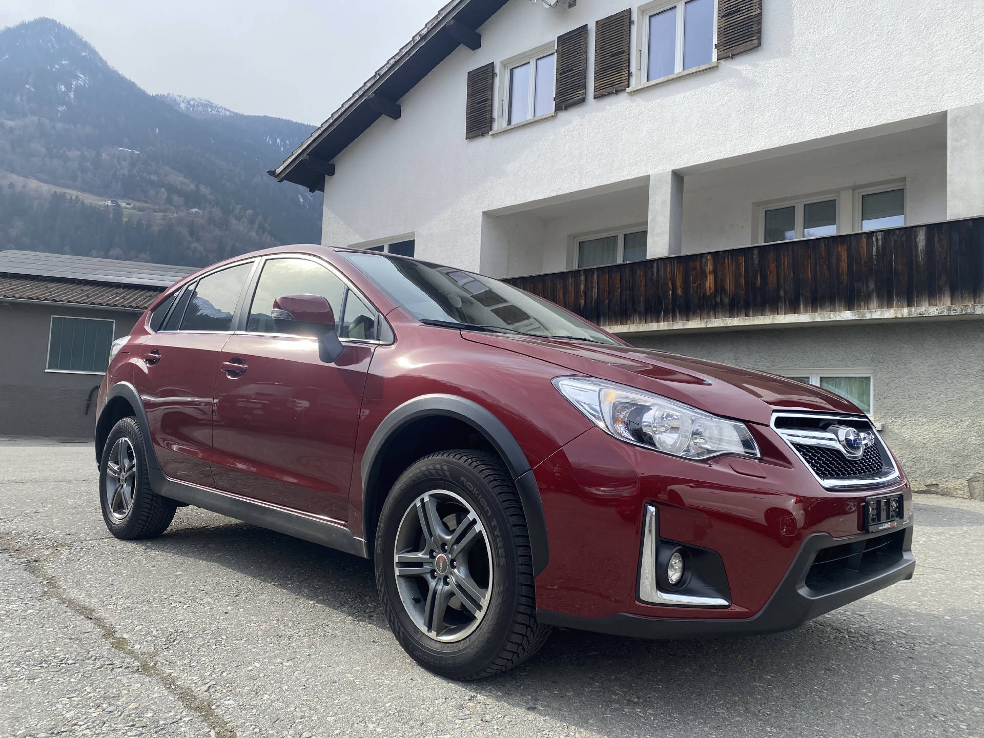 SUBARU XV 2.0i Swiss Three-image-1