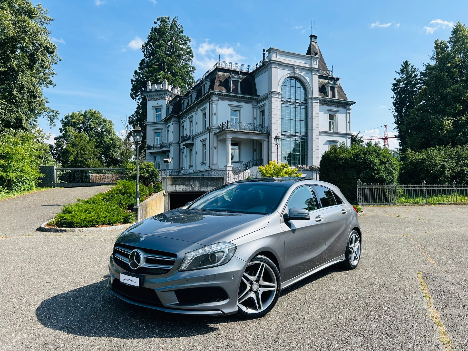 MERCEDES-BENZ A 180 AMG Line