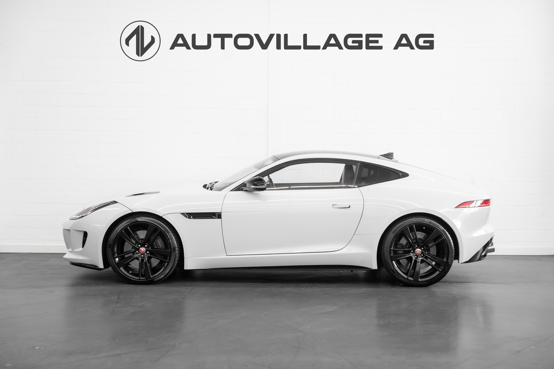 JAGUAR F-Type Coupé 5.0 V8 S/C R AWD Automatik-showroom-element-2