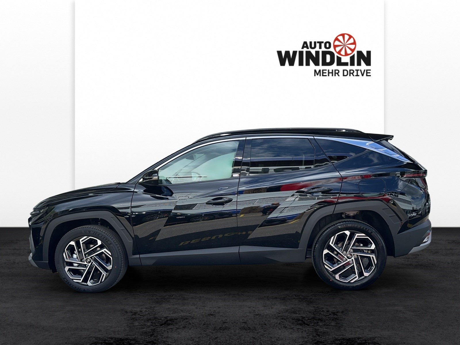 HYUNDAI Tucson 1.6 T-GDi HEV Vertex 4WD First MY25-showroom-element-2