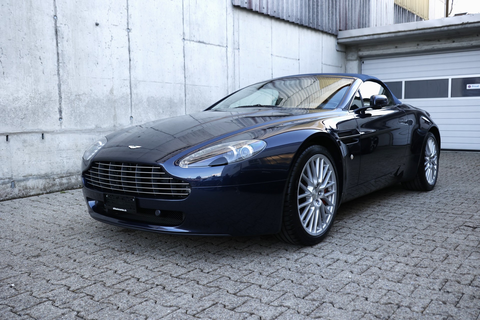 ASTON MARTIN V8 Vantage 4.7 Sportshift