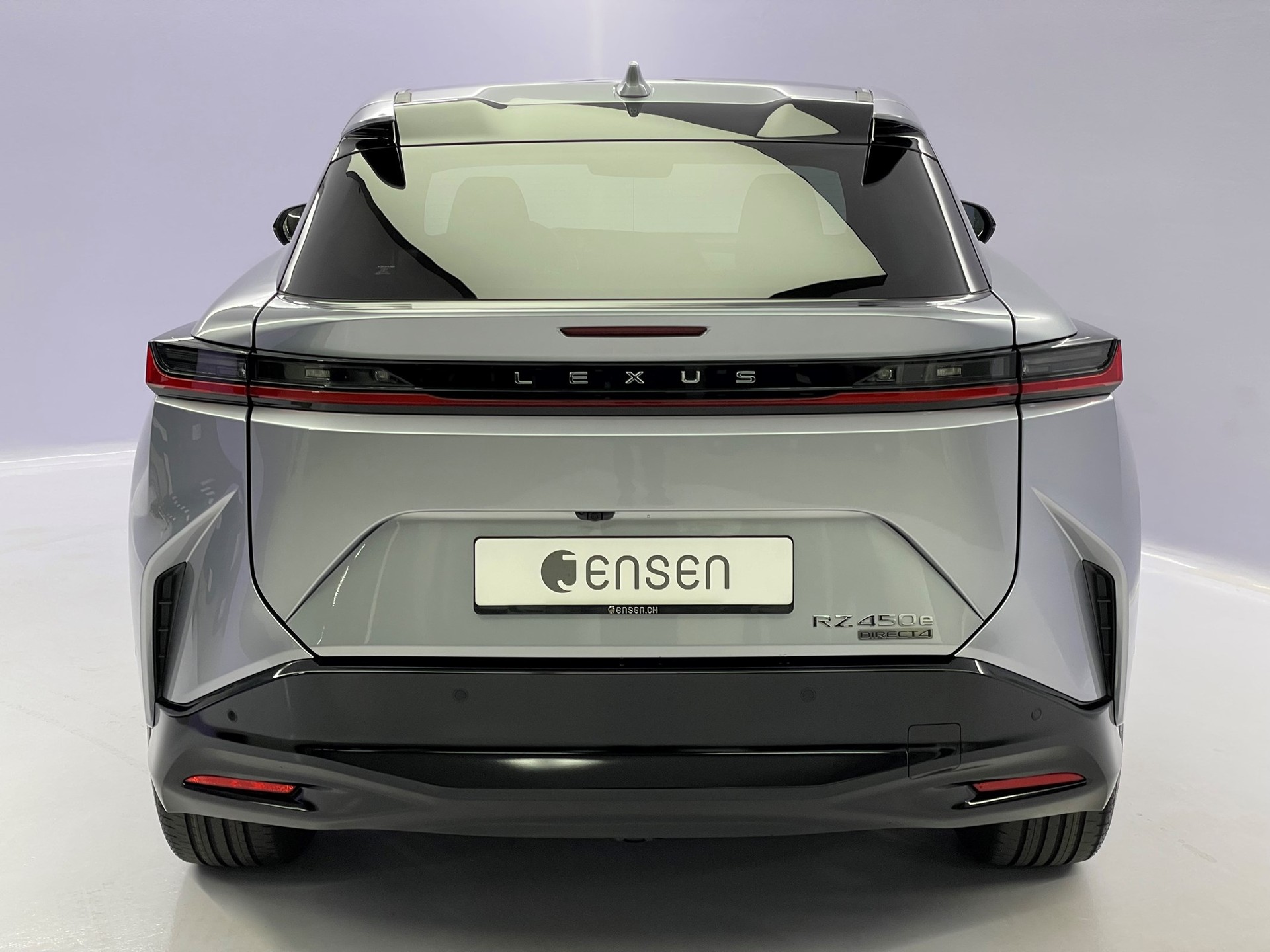 LEXUS RZ 450e Excellence Direct4 Electric-showroom-element-3