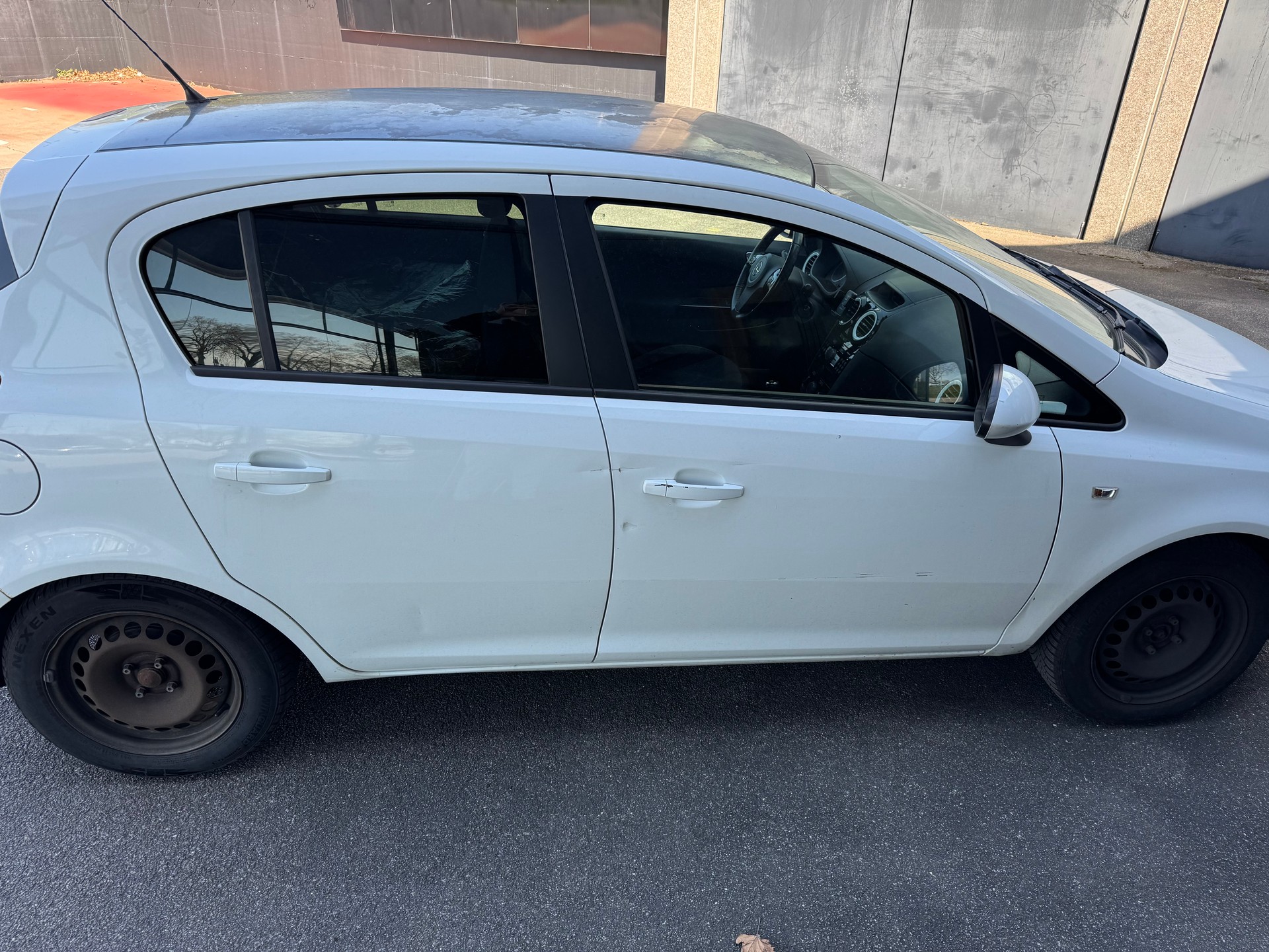 OPEL Corsa 1.4 TP Color Edition-showroom-element-3