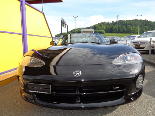 CHRYSLER Viper RT/10-showroom-element-1