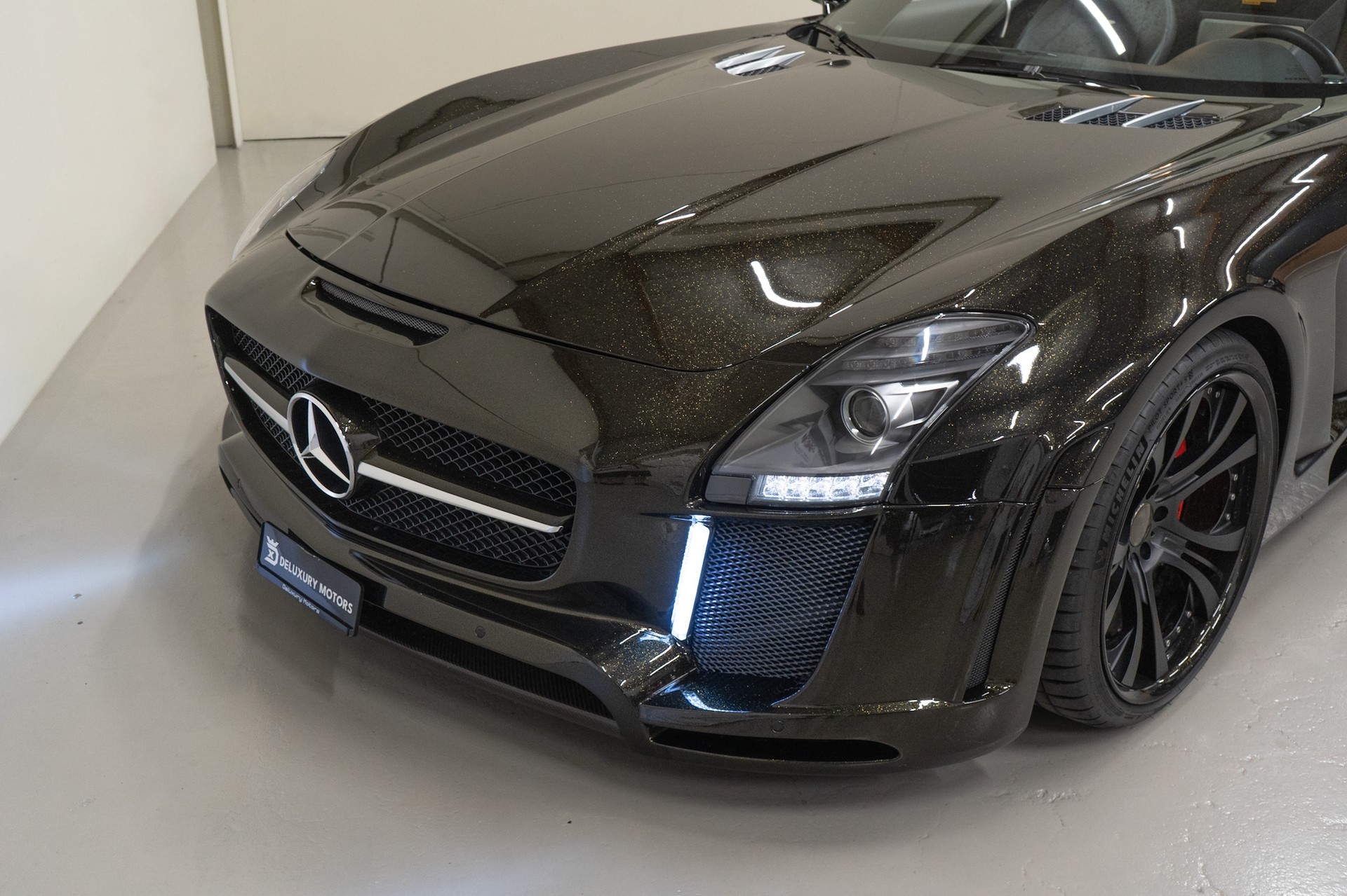 MERCEDES-BENZ SLS 63 AMG FAB DESIGN 1 of 1-showroom-element-1