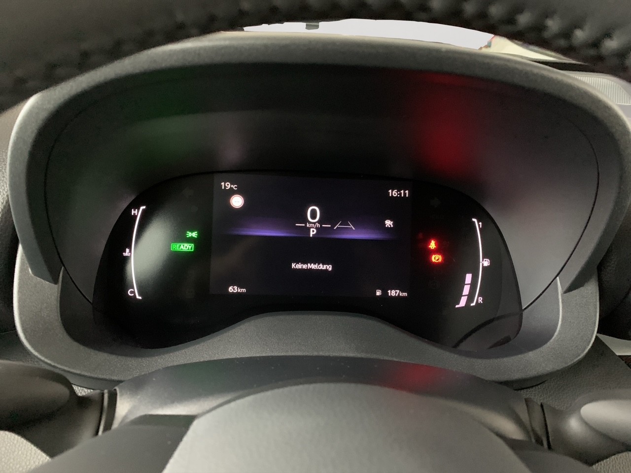 TOYOTA Yaris 1.5 Trend e-CVT-image-11