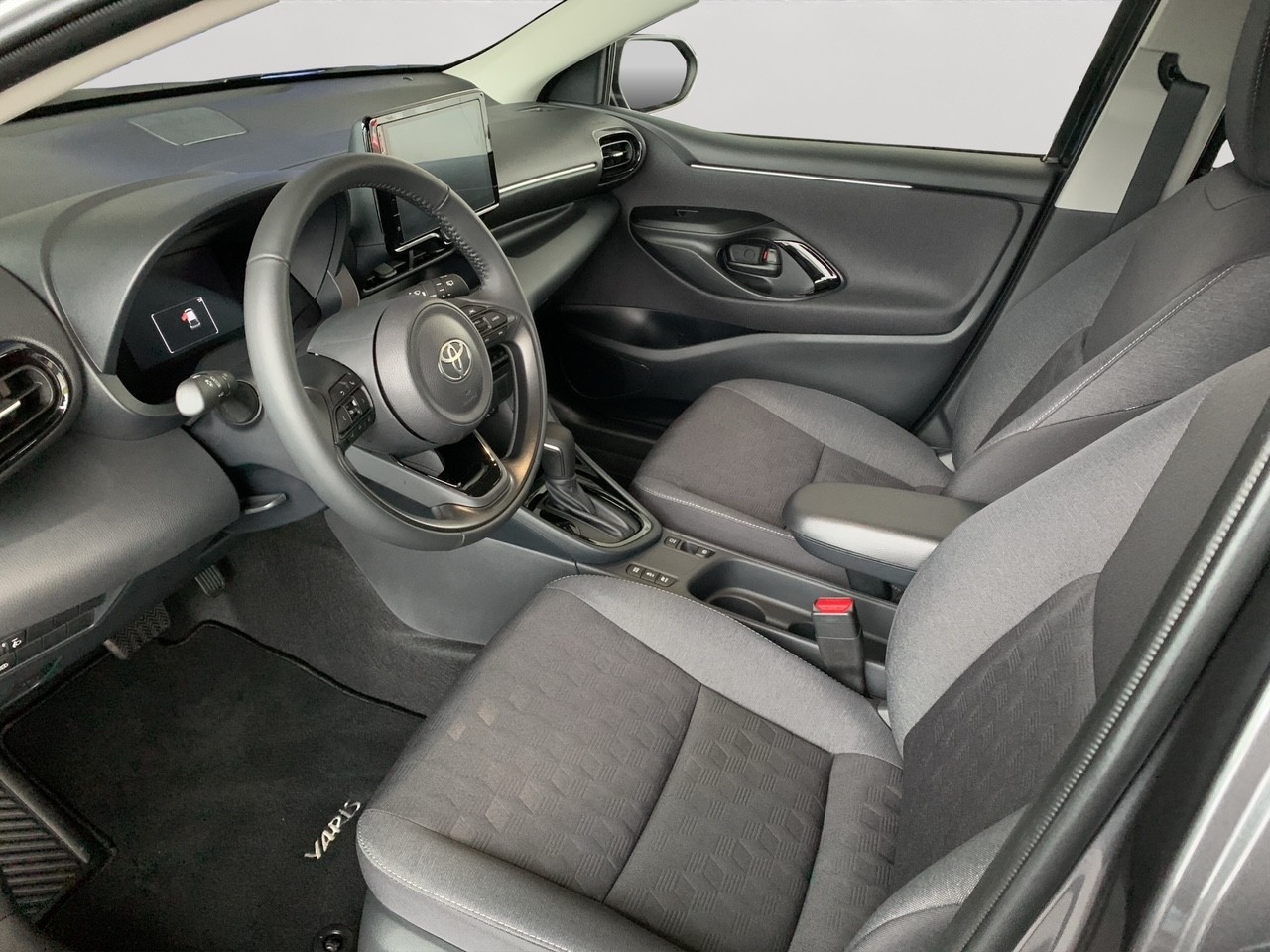 TOYOTA Yaris 1.5 Trend e-CVT-image-7