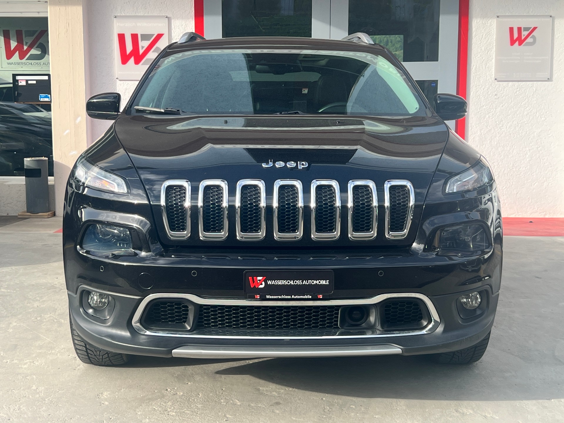 JEEP Cherokee 2.2TD Limited AWD 9ATX-showroom-element-2