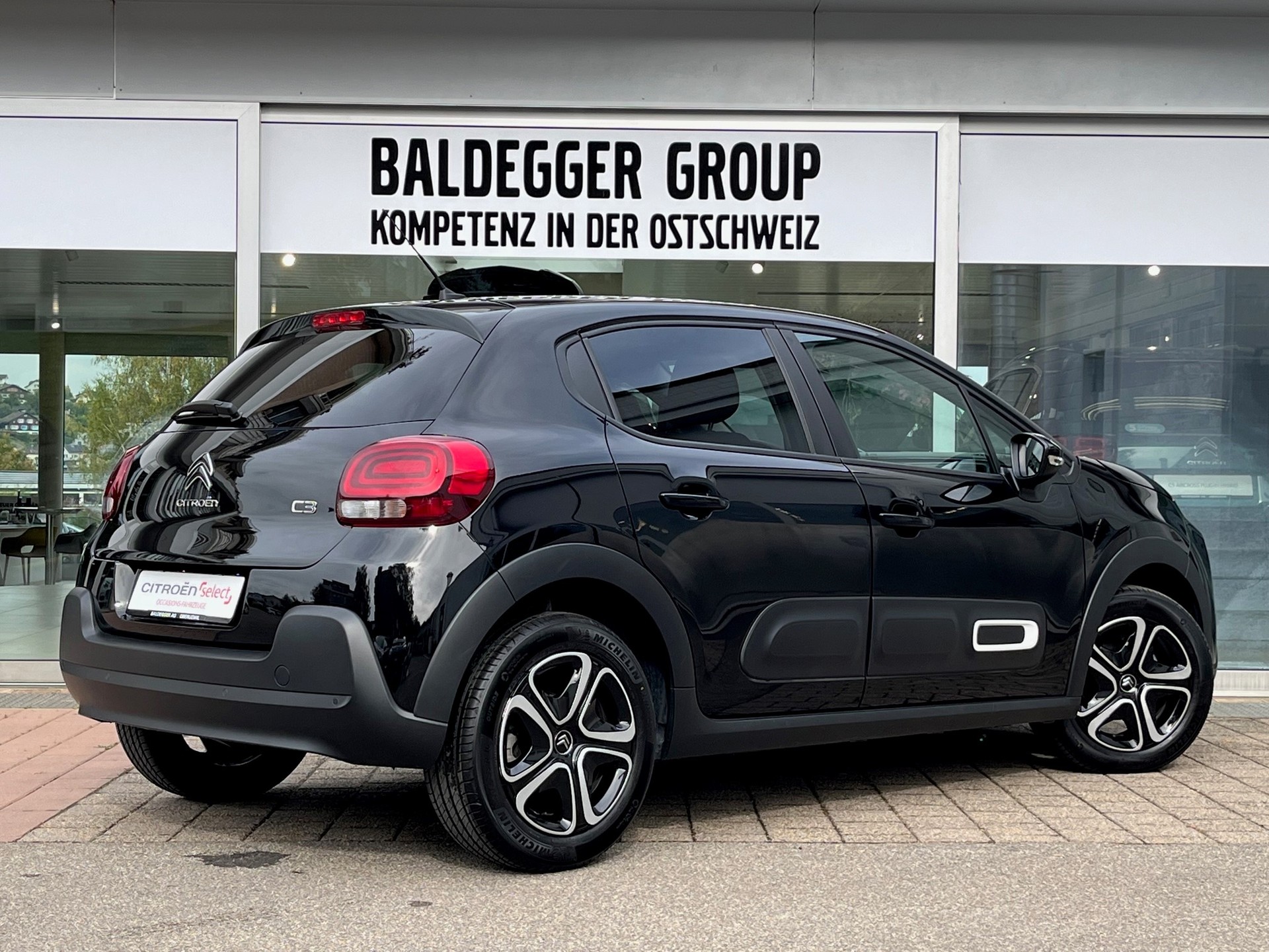 CITROEN C3 1.2 PureTech Swiss Edition+-showroom-element-2