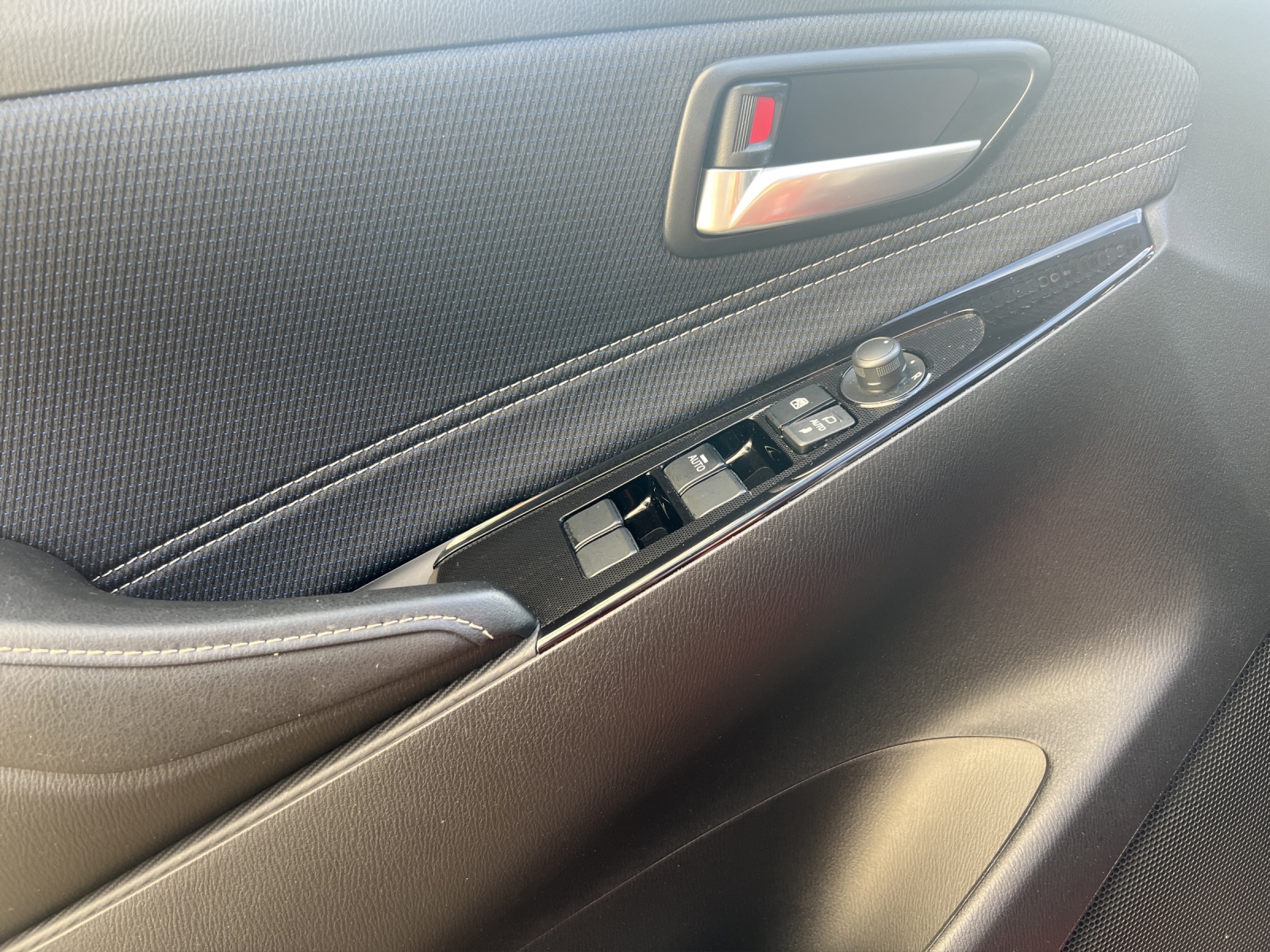 Image MAZDA 2 2 SKYACTIV-G 90 Revolution Automat