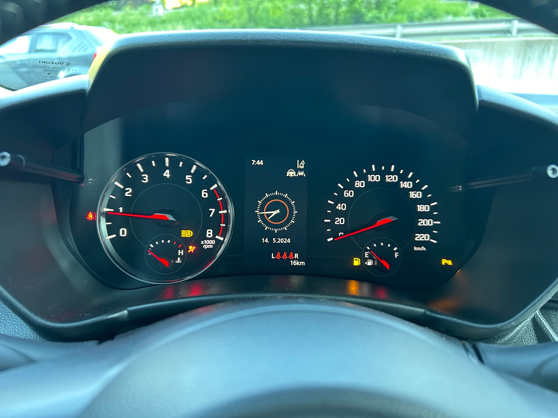 SUZUKI Swift 1.2 1st Edition Hybrid 4x4-image-6