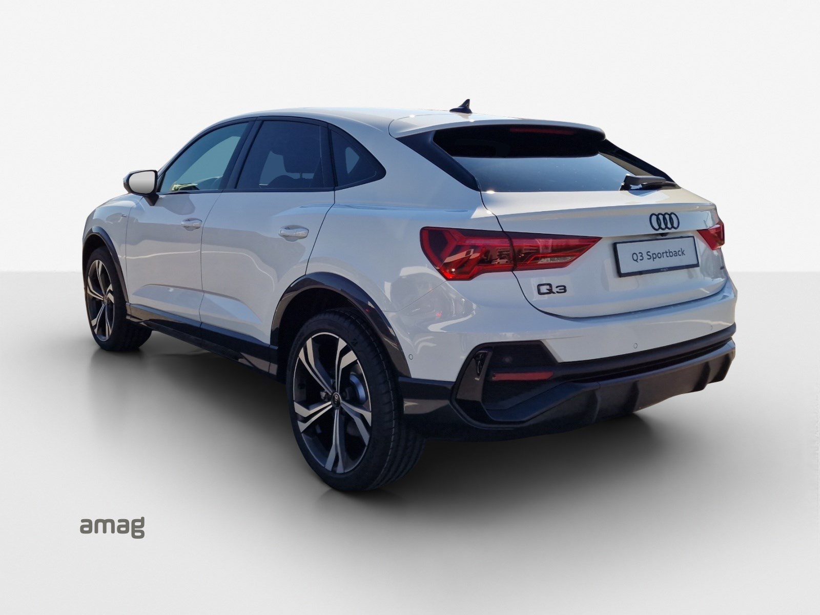 AUDI Q3 Sportback 40 TFSI S line quattro-showroom-element-2