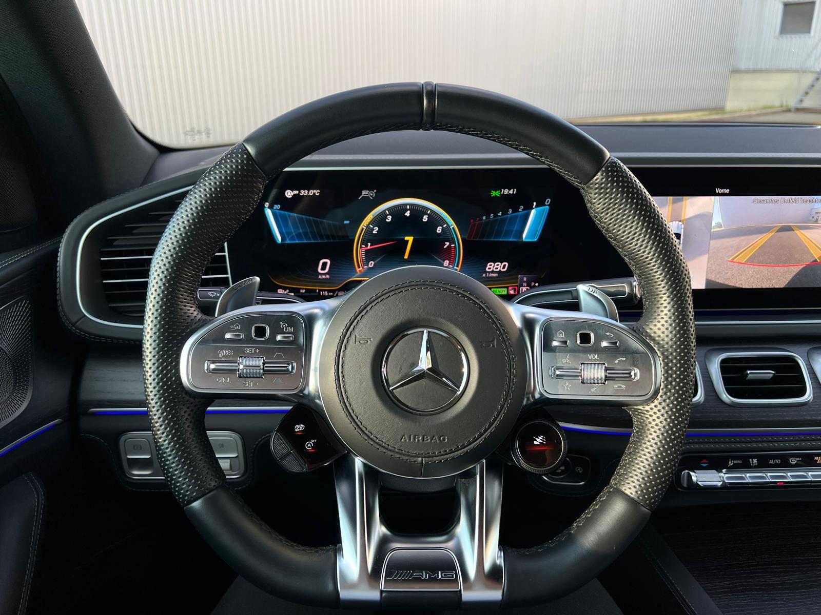 MERCEDES-BENZ GLE 63 S AMG Limited Black Performance 4Matic+ 9G-Speedshift-image-11