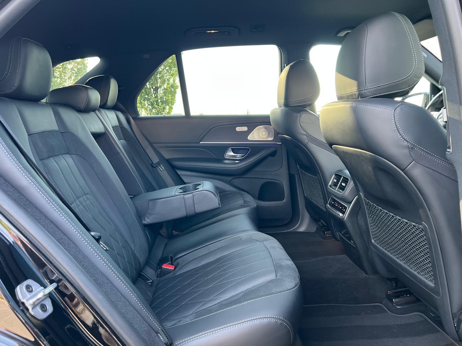 MERCEDES-BENZ GLE 63 S AMG Limited Black Performance 4Matic+ 9G-Speedshift-image-16
