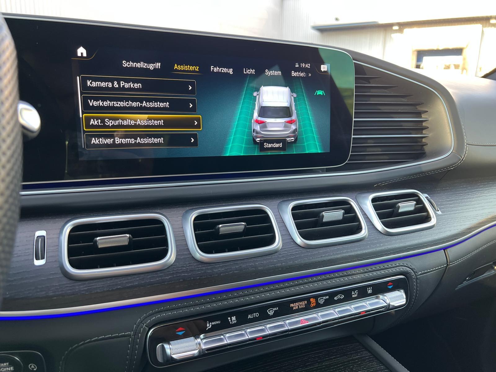MERCEDES-BENZ GLE 63 S AMG Limited Black Performance 4Matic+ 9G-Speedshift-image-20
